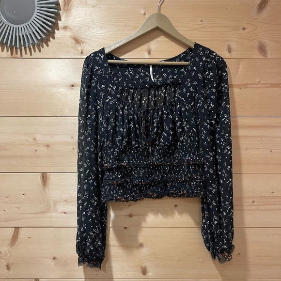 Free People Tops - Free people women’s black floral printed Lolita top